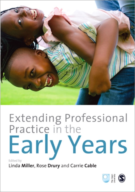 Extending Professional Practice in the Early Years, Paperback / softback Book