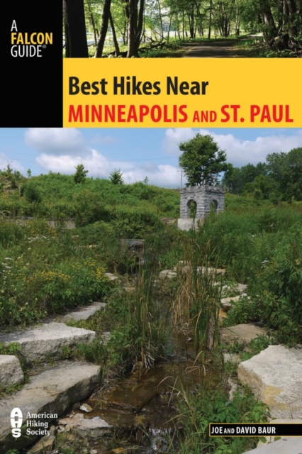 Best Hikes Near Minneapolis and Saint Paul, Paperback / softback Book