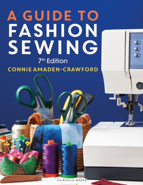 A Guide to Fashion Sewing, Paperback / softback Book