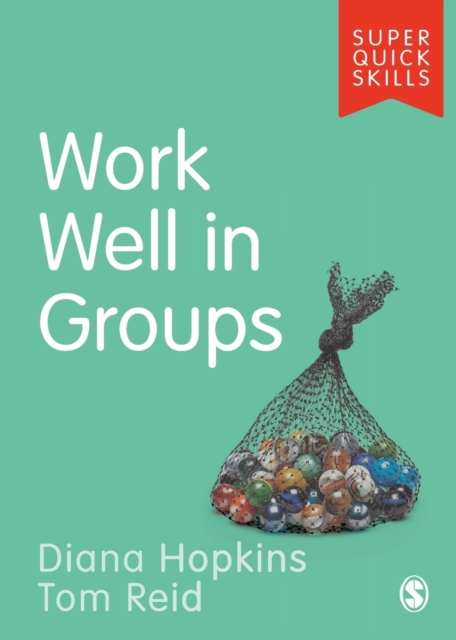 Work Well in Groups, Paperback / softback Book