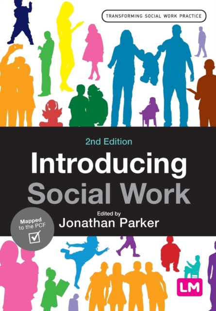 Introducing Social Work, Paperback / softback Book