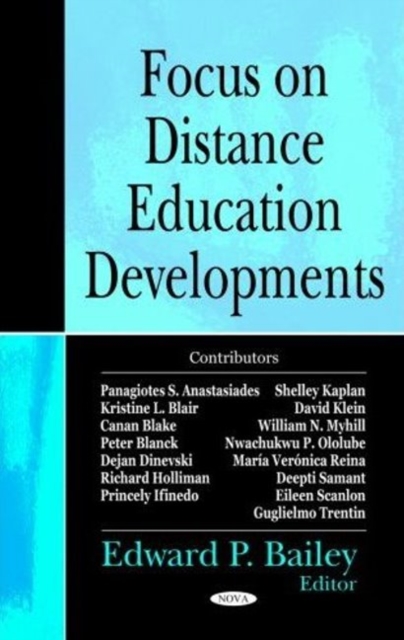 Focus on Distance Education Developments, Hardback Book