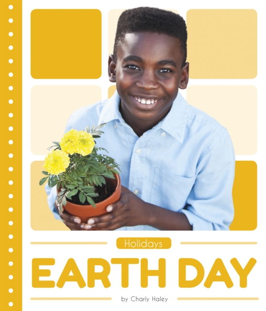 Holidays: Earth Day, Paperback / softback Book