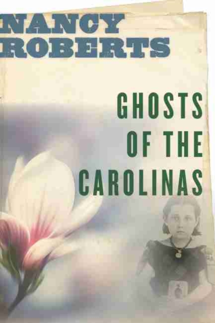 Ghosts of the Carolinas, Paperback / softback Book