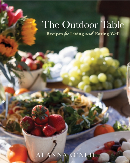 The Outdoor Table, Paperback / softback Book