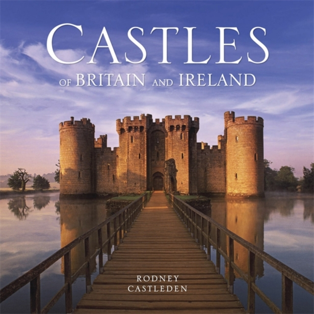 Castles of Britain and Ireland, Hardback Book