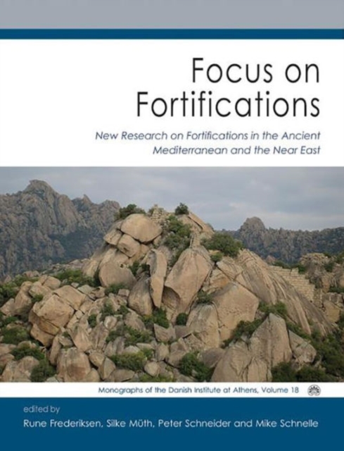 Focus on Fortifications, Hardback Book