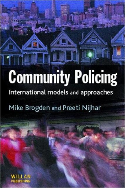 Community Policing, Paperback / softback Book