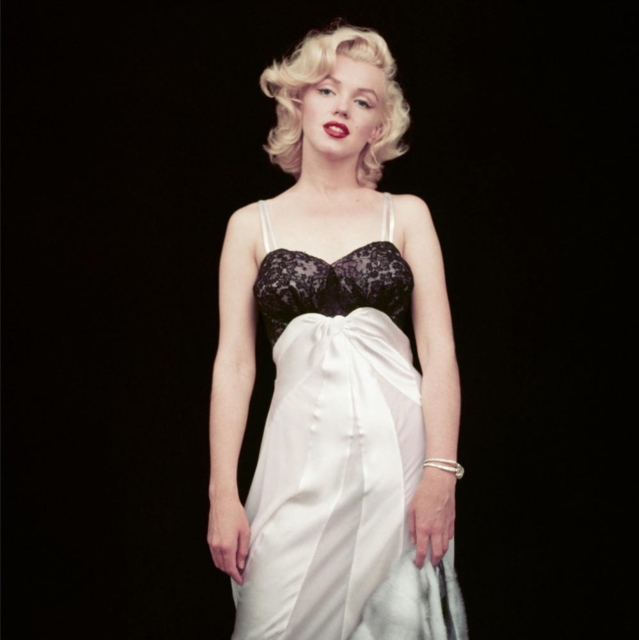 The Essential Marilyn Monroe - Deluxe : Milton H. Greene: 50 Sessions, Hardback Book