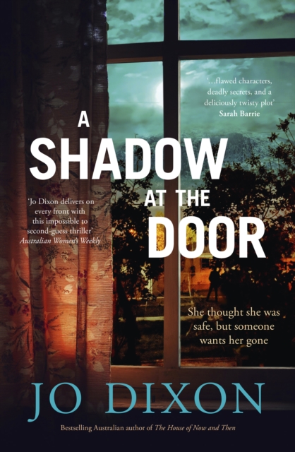 A Shadow at the Door, EPUB eBook