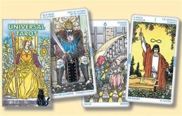 Universal Tarot, Cards Book