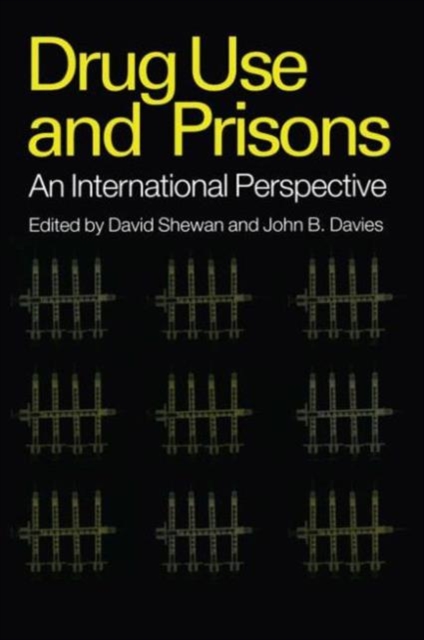 Drug Use in Prisons, Paperback / softback Book