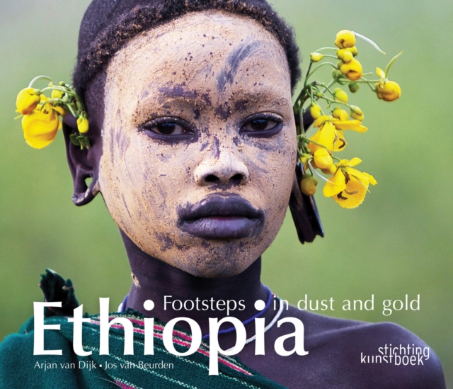 Ethiopia: Footsteps in Dust and Gold, Hardback Book